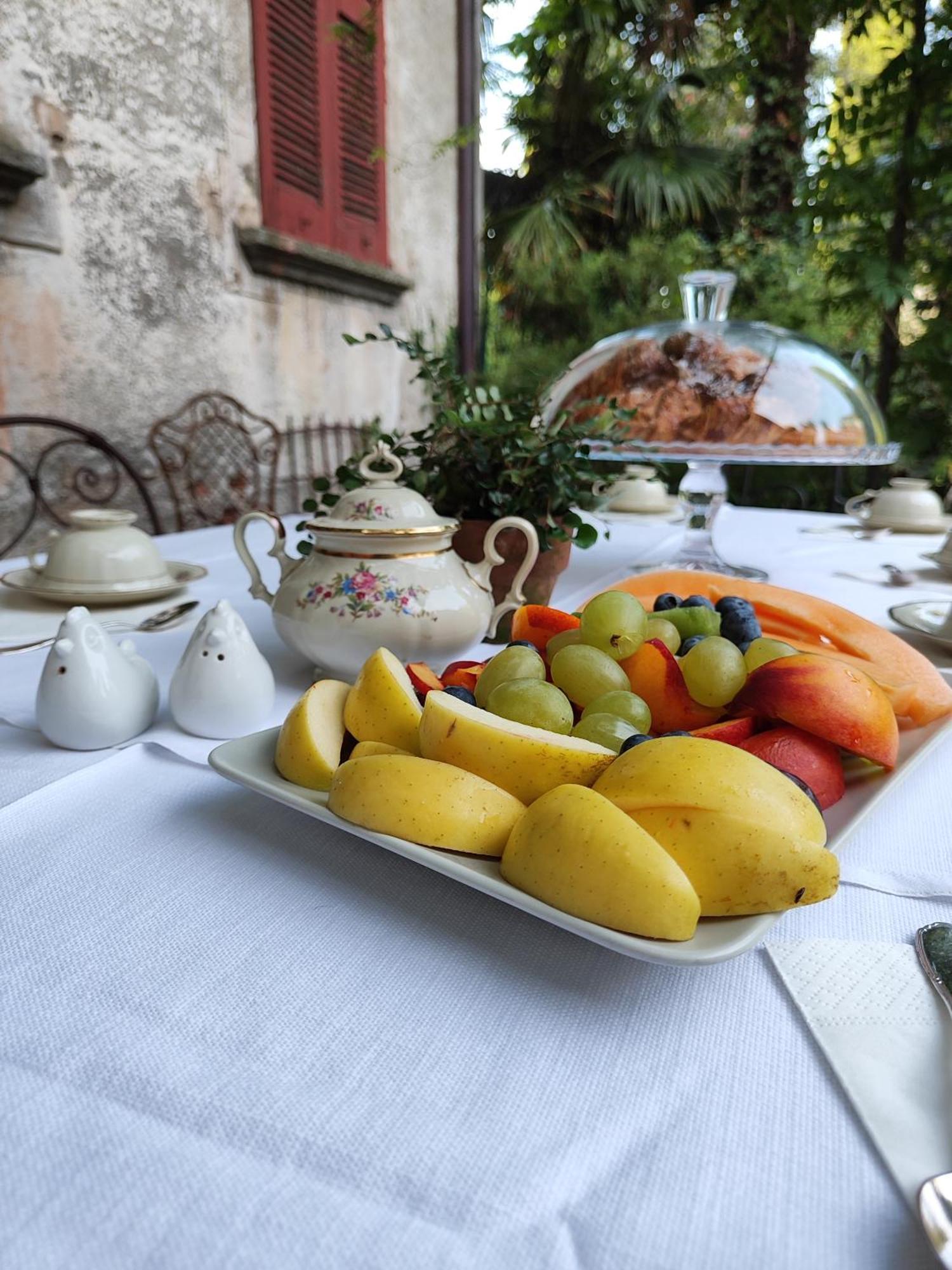 Casa Lumaca Bed and Breakfast Tremezzo Buitenkant foto
